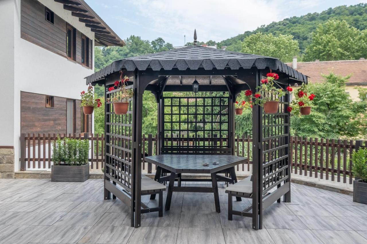 Tarnovgrad Apartments - Free Parking Veliko Tarnovo Exterior photo